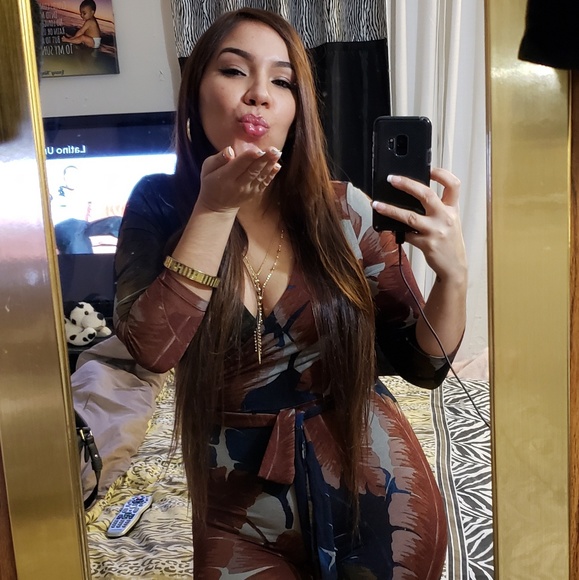 Meet your Posher, Elsa - Picture 1 of 1